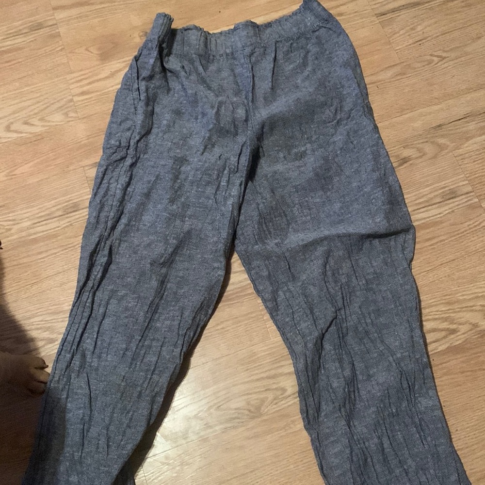 Womens worn once pants jegging material